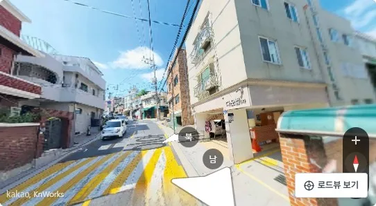 [현장 로드뷰] 용산동2가 건물/빌딩 진입로 및 가로변 전경 (자료: 로드뷰)